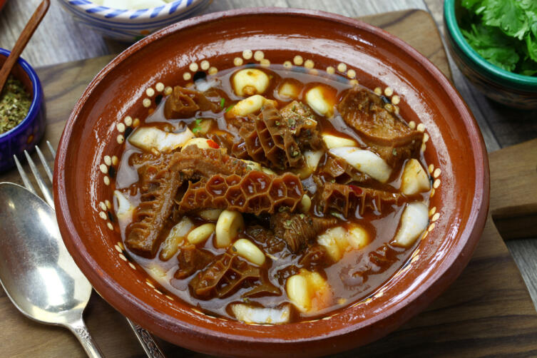 Менудо Рохо - традиционный мексиканский суп