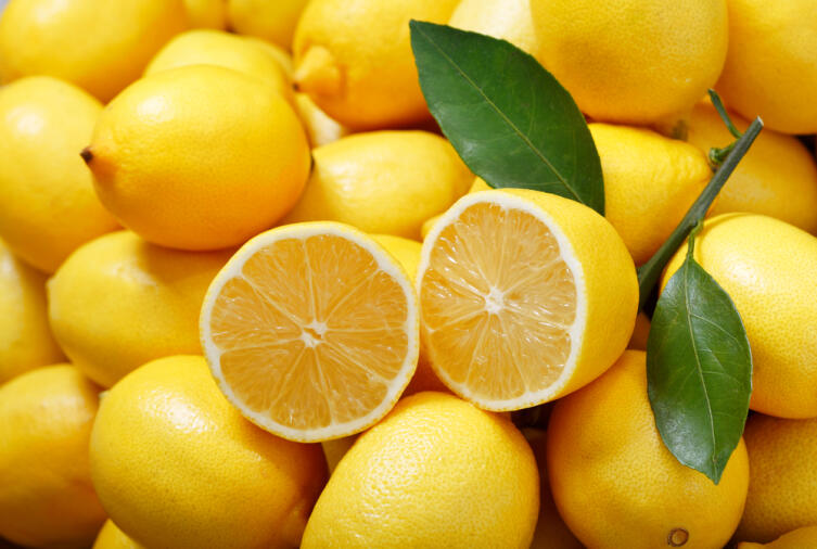 Как пить чай с лимоном?
