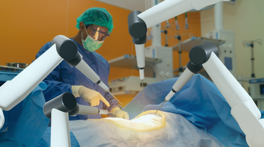 Кто пришьёт Мишке лапу?