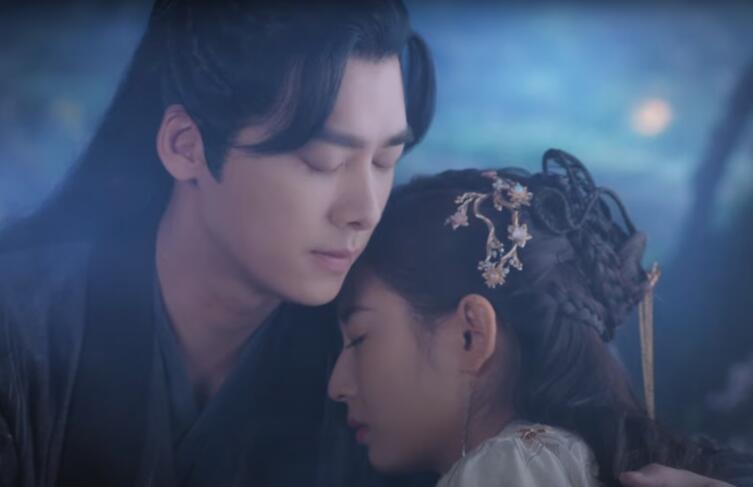 Кадр из т/с «Зеркало: города-близнецы», 2022 г. Кадр из т/с «Зеркало: города-близнецы», 2022 г.