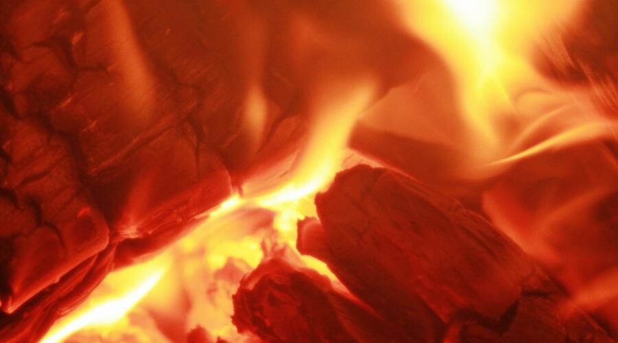 Новая печь-камин Моntfort