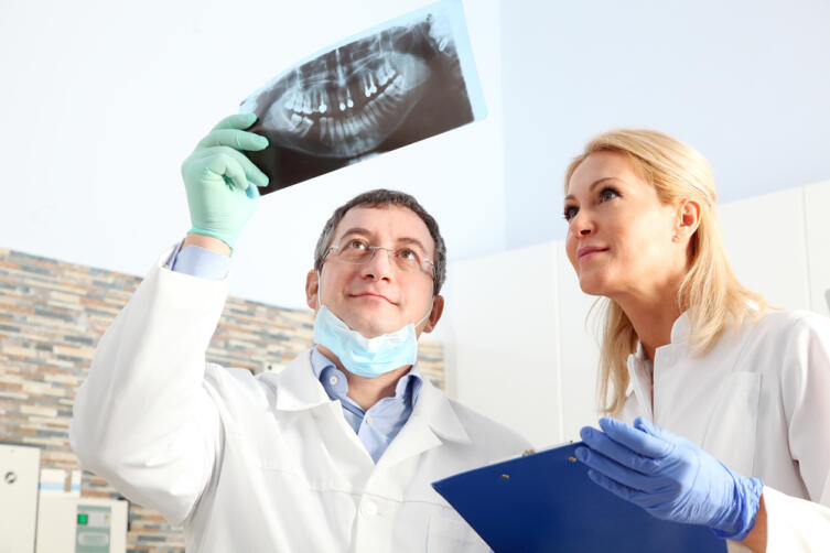 Почему стоматология превратилась в бизнес?