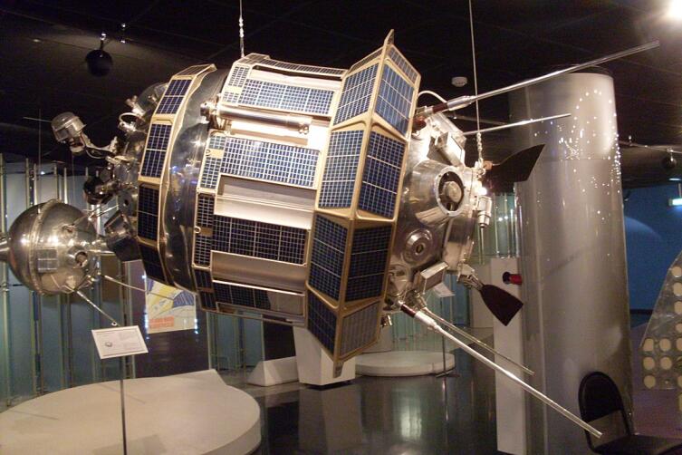 АМС «Луна-3»