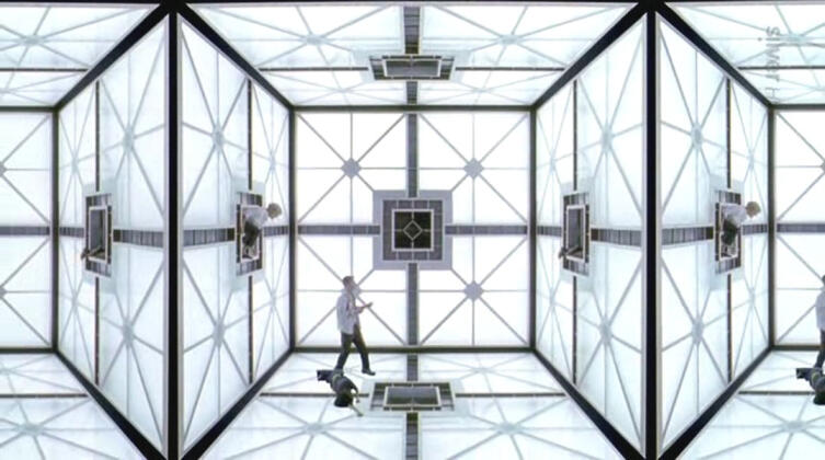 «Куб» Винченцо Натали. Как выбраться из четвёртого измерения?
