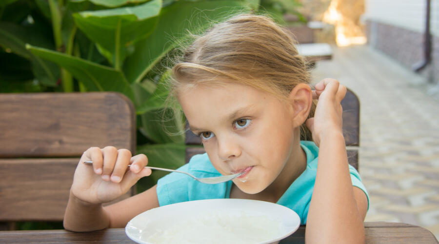 Манная каша: как правильно приготовить блюдо из детства?