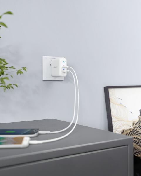 Зарядное устройство Anker PowerPort III Duo