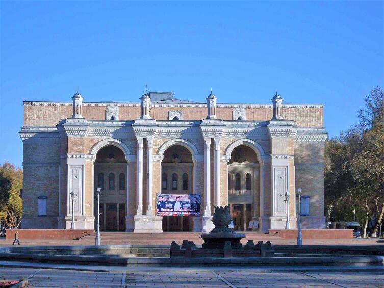 Театр оперы и балета в Ташкенте