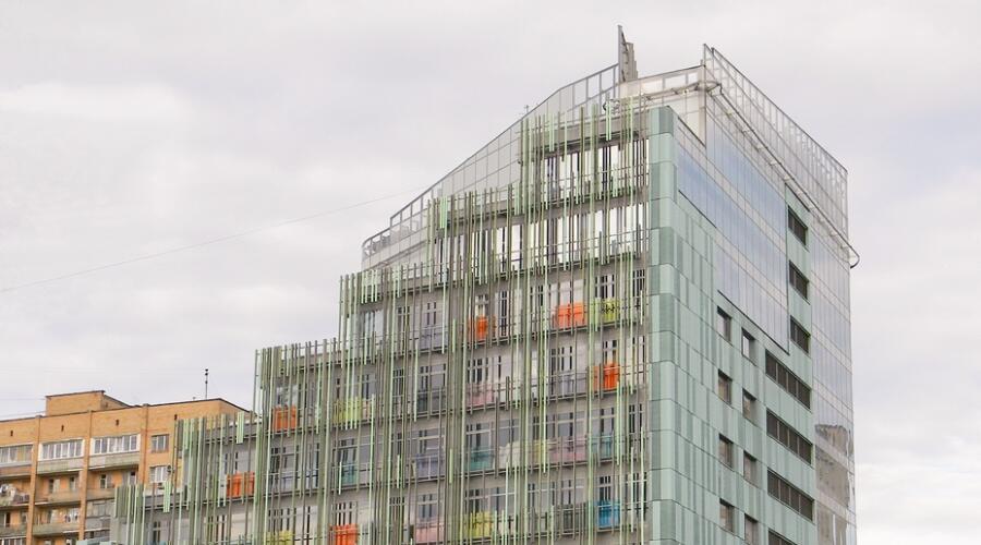 Какое время года благоприятно для покупки новостройки?