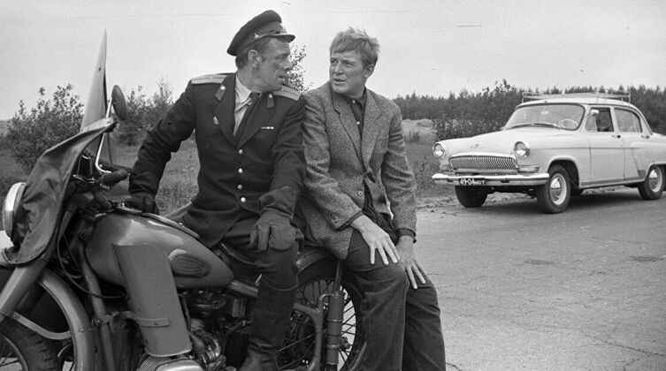 Кадр из к/ф «Берегись автомобиля», 1966 г.
