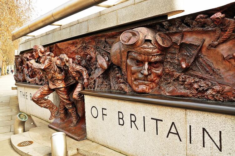 Памятник битве за Британию