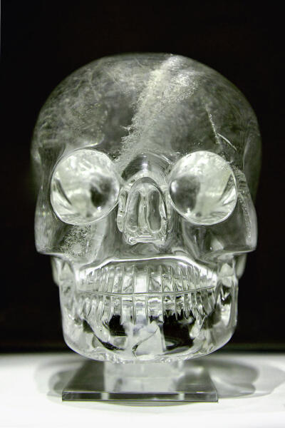 Хрустальный череп, найденный в Мексике. Экспозиция Британского музея.
