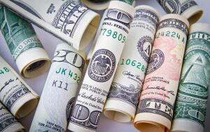 Доллар: что
влияет на курс самой сильной валюты
мира?
