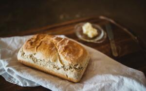 Как появился хлеб и из чего его делают?