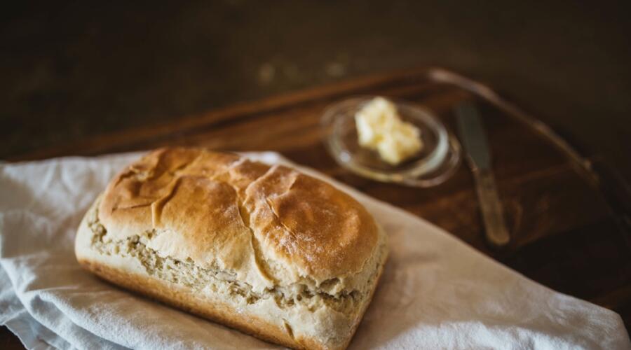Как появился хлеб и из чего его делают?