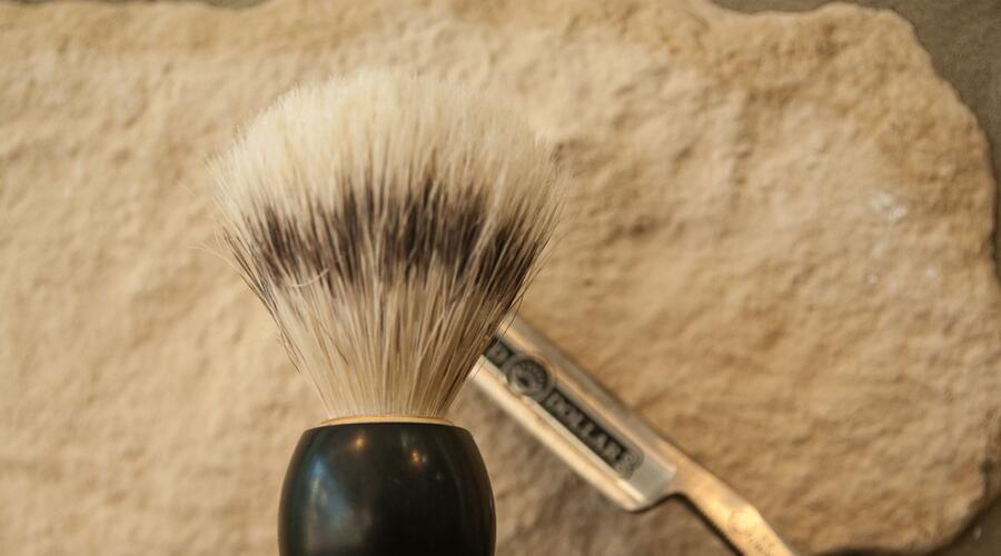 Как сдать сложный экзамен без особых проблем? Особенно, если преподаватель — женщина…