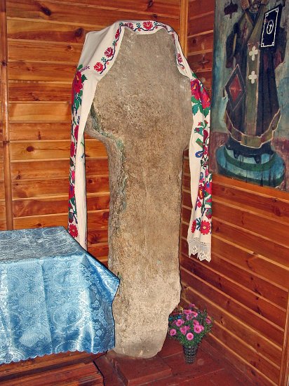 Почему из белорусской земли растут кресты?