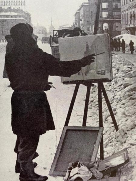 В. В. Пакулин на улицах Ленинграда