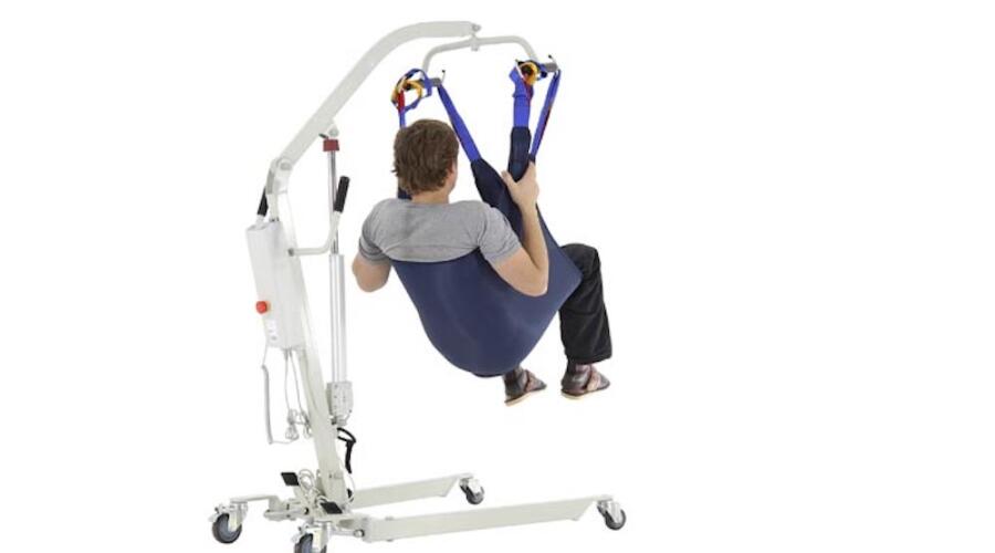 Как выбрать передвижной подъемник для инвалидов?