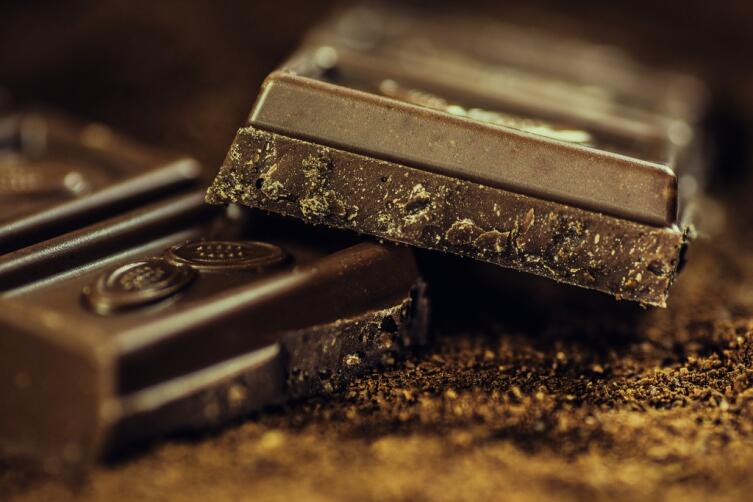 Вечная борьба с лишним весом. А полезен ли шоколад?