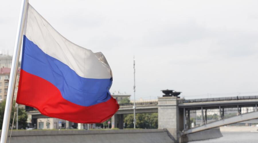Как в новой России появились свои государственные символы – герб и флаг?