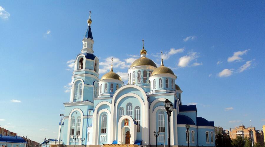 Храм Казанской иконы Божией Матери в Саранске, освящённый Патриархом Московским и всея Руси Кириллом 21 июля 2011 г. Храм Казанской иконы Божией Матери в Саранске, освящённый Патриархом Московским и всея Руси Кириллом 21 июля 2011 г.
