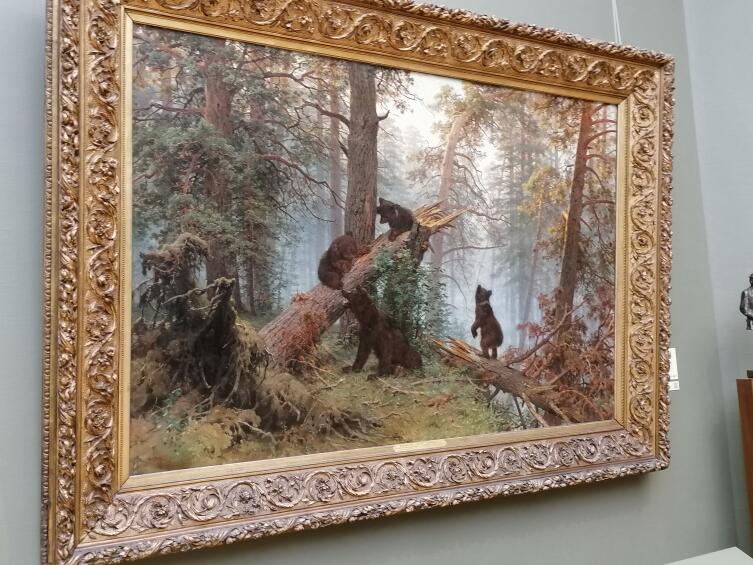 Картина «Утро в сосновом бору» в Третьяковской Галерее
