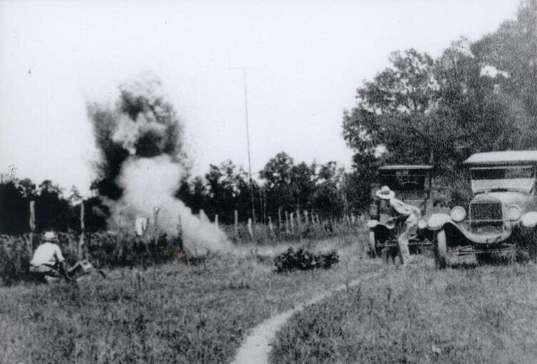 Поиск полезных ископаемых методом отлаженных волн, США, 1923 год