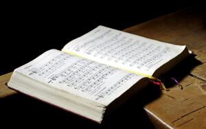 Какими уникальными свойствами обладает музыка?