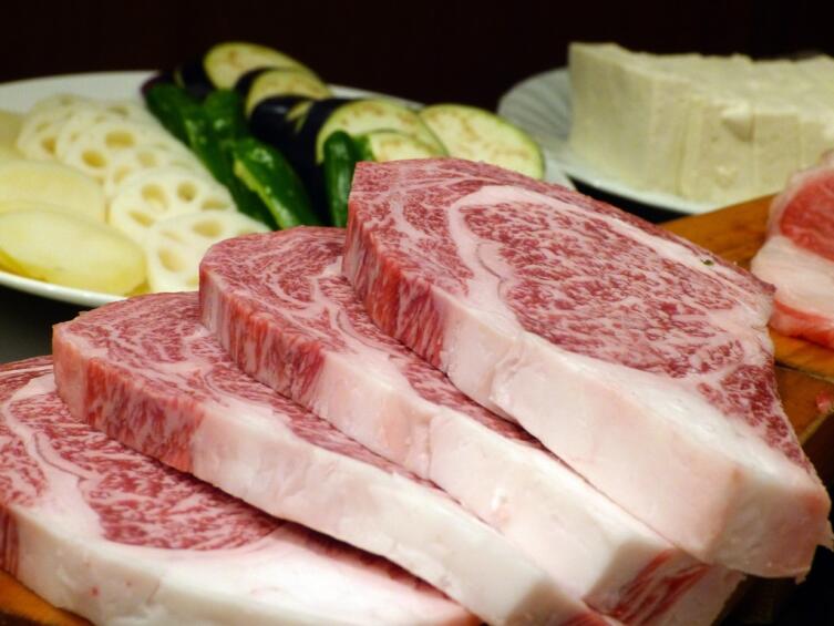 Как приготовить вкусное запеченное мясо?