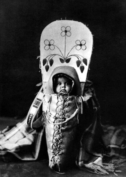 Младенец коренных американцев из племени Нез Персе, 1911 г.