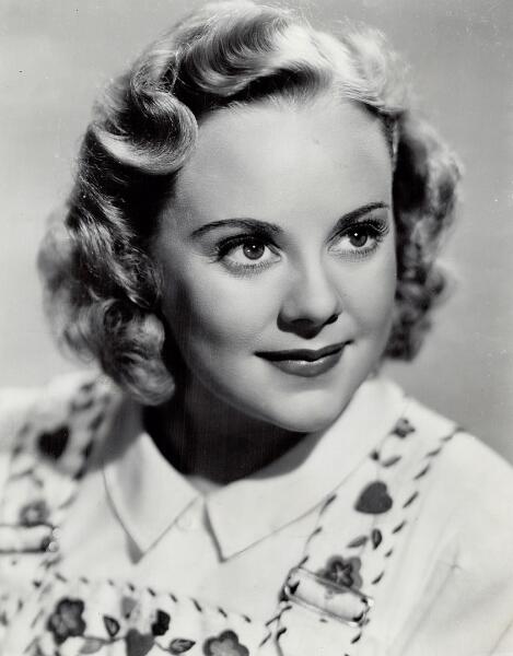 Соня Хени в 1942 г.