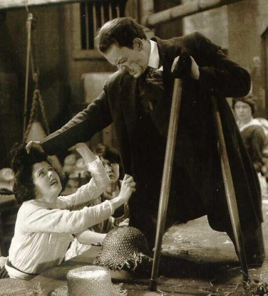 Лон Чейни и Этель Грей Терри в фильме «Наказание», 1920 г..