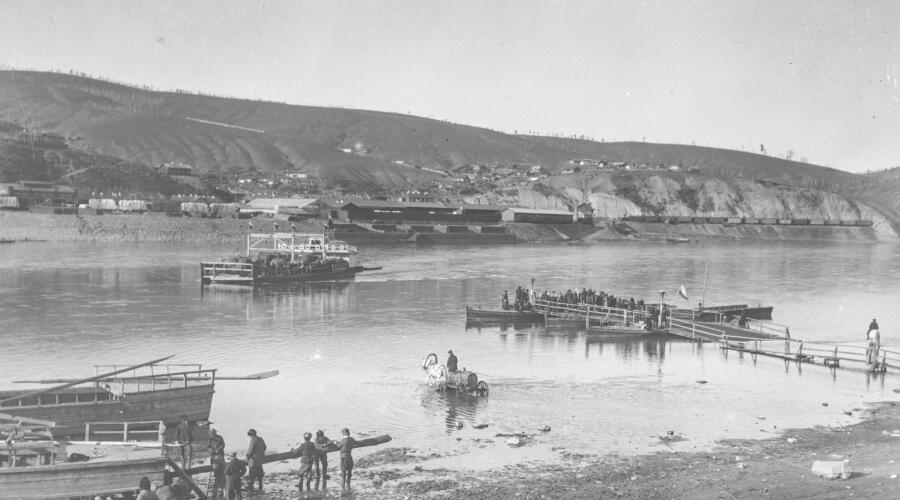 Паромная переправа на Шилке у Сретенска, фото начала XX века
