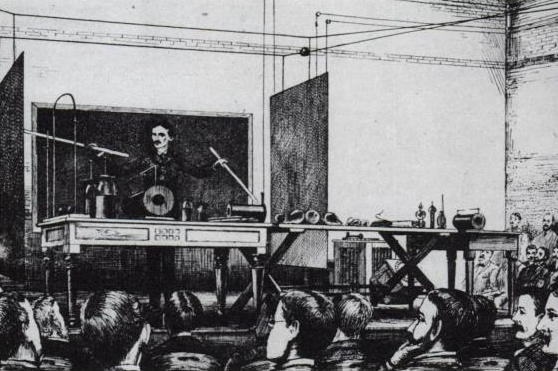 Н. Тесла демонстрирует беспроводную передачу электрической энергии, 1891 г.