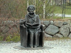 Памятник Астрид Линдгрен в Стокгольме.