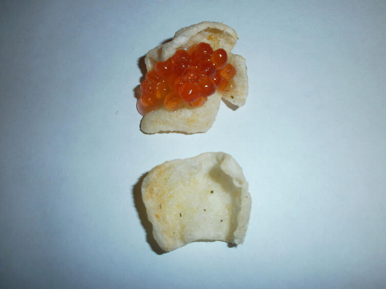 Чипсы с икрой