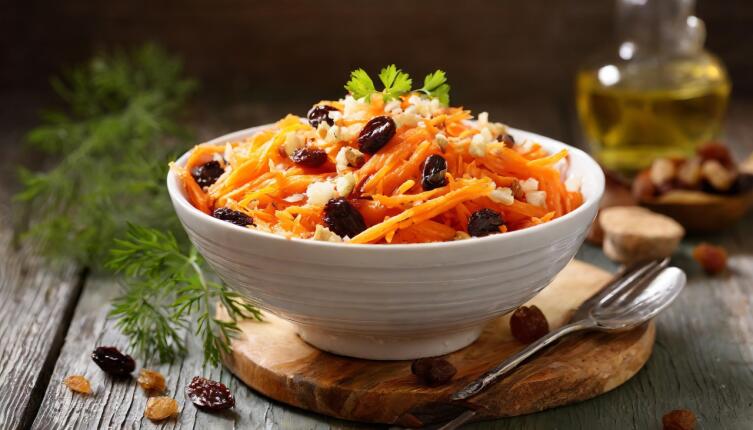 Морковь на все случаи: что из неё можно приготовить?
