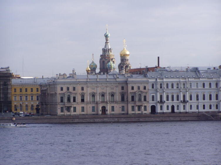 Путешествие в Санкт-Петербург: куда сходить? Петродворец, фонтаны