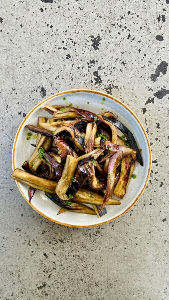 Что приготовить из баклажанов? Что приготовить из баклажанов?