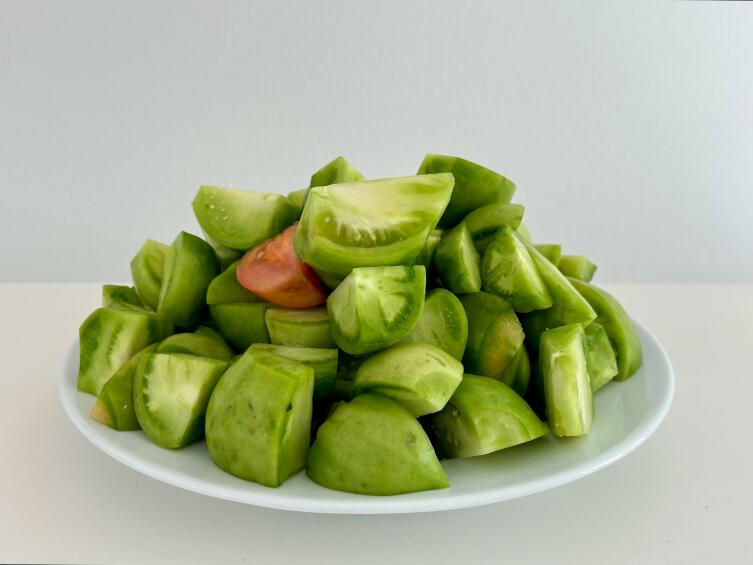 Креативная кухня. Что можно приготовить из зелёных помидоров? Креативная кухня. Что можно приготовить из зелёных помидоров?