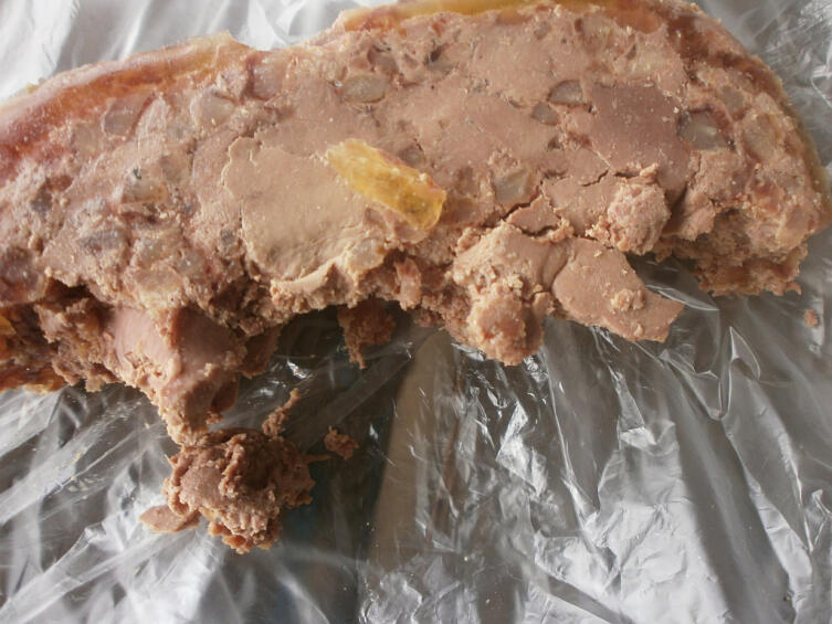 Готовый и охлажденный продукт после приготовления в контейнере