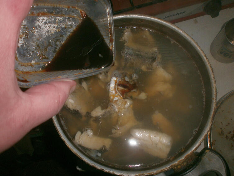 Добавка в суп соевого соуса