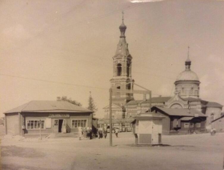 Ерахтур. Вид на церковь, 1978 год