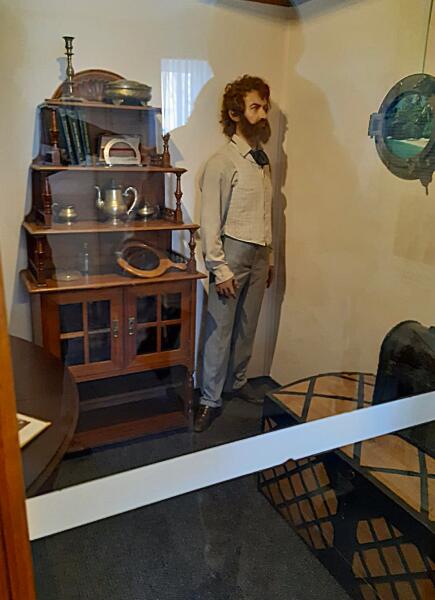 Николай Николаевич Миклухо-Маклай. В полный рост. 