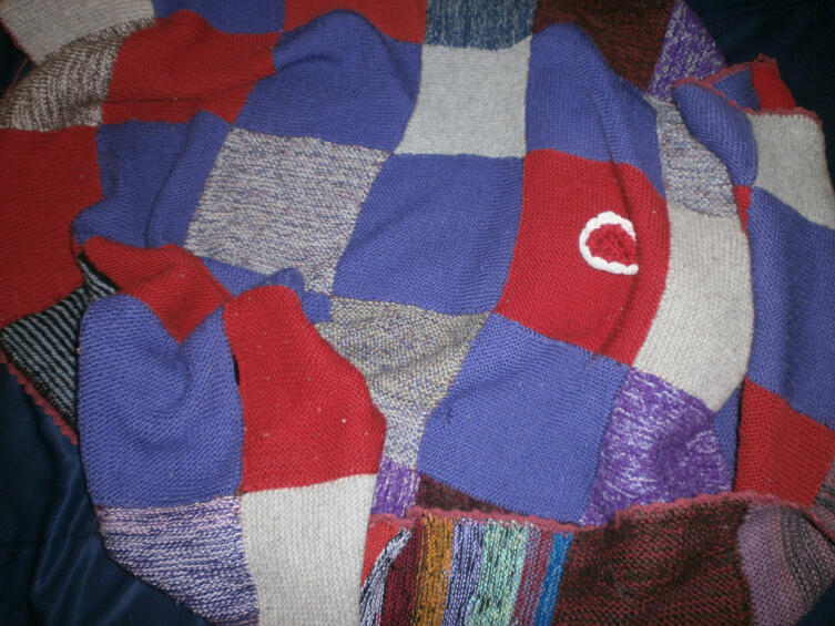 Покрывало с национальным орнаментом из Сарапула, Удмуртия