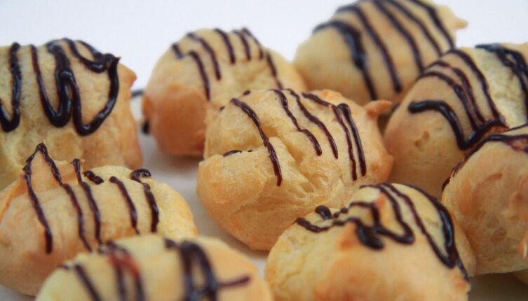 Мал да удал: в чем секрет профитролей?