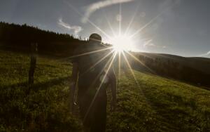 Как
ориентироваться без компаса? Солнце