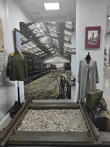 Принял Совет Министров СССР 9 июля 1946 года постановление и… Пошли на ставший несколькими днями ранее Калининградом Кенигсберг эшелоны. С людьми. Переселенцами. Каждый из которых мечтал о лучшей жизни на новом месте