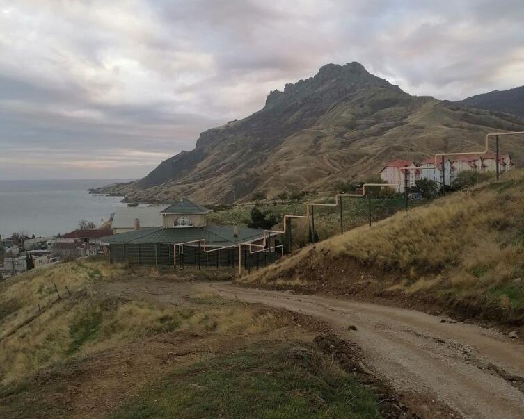 Курорты Крыма. Чем привлекает Коктебель?