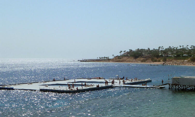 Пирс с бассйенами в море. Шарм-эль-Шейх